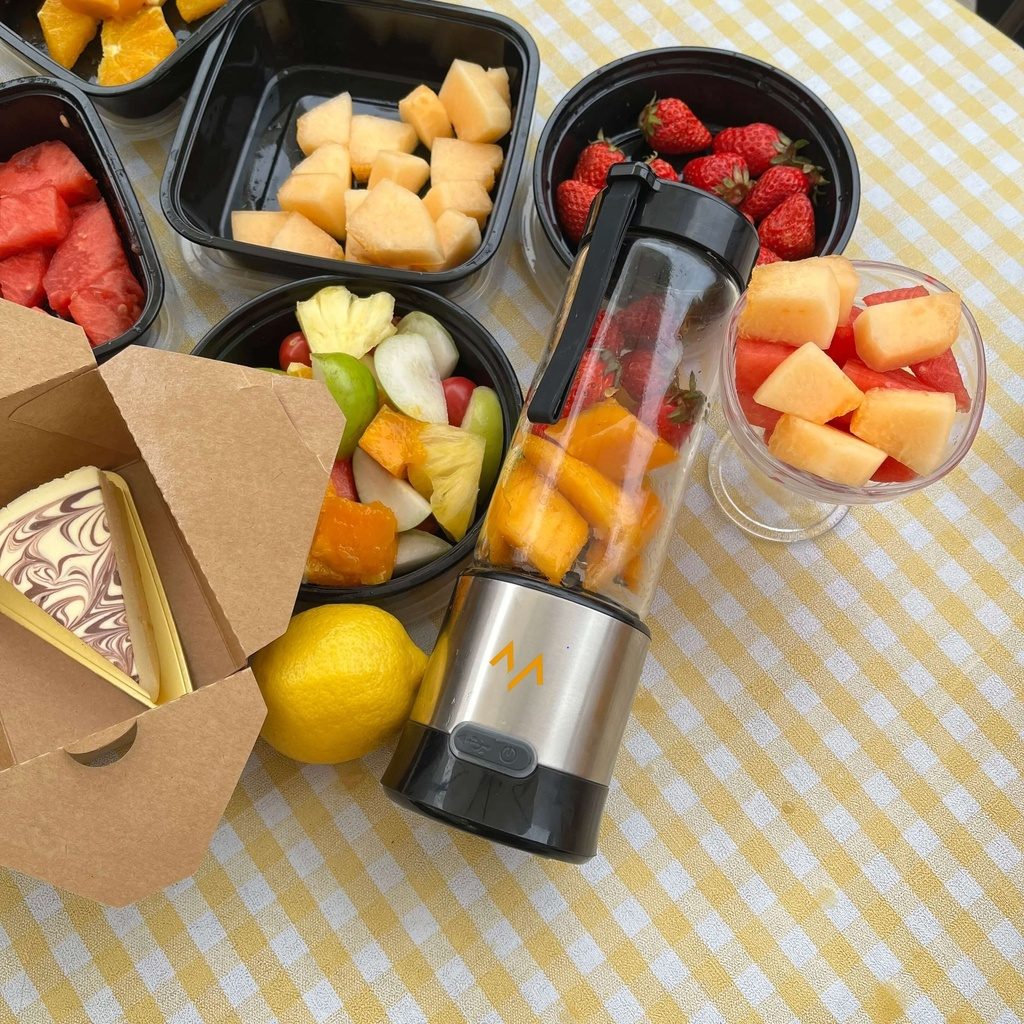 7MD Blender Fruit Juicer Portable Rechargeable Blender For Juice & Smoothie Making | GN-A02 |